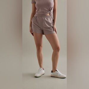 Beyond Yoga Spacedye Chai color High Waisted Trek Short size Medium